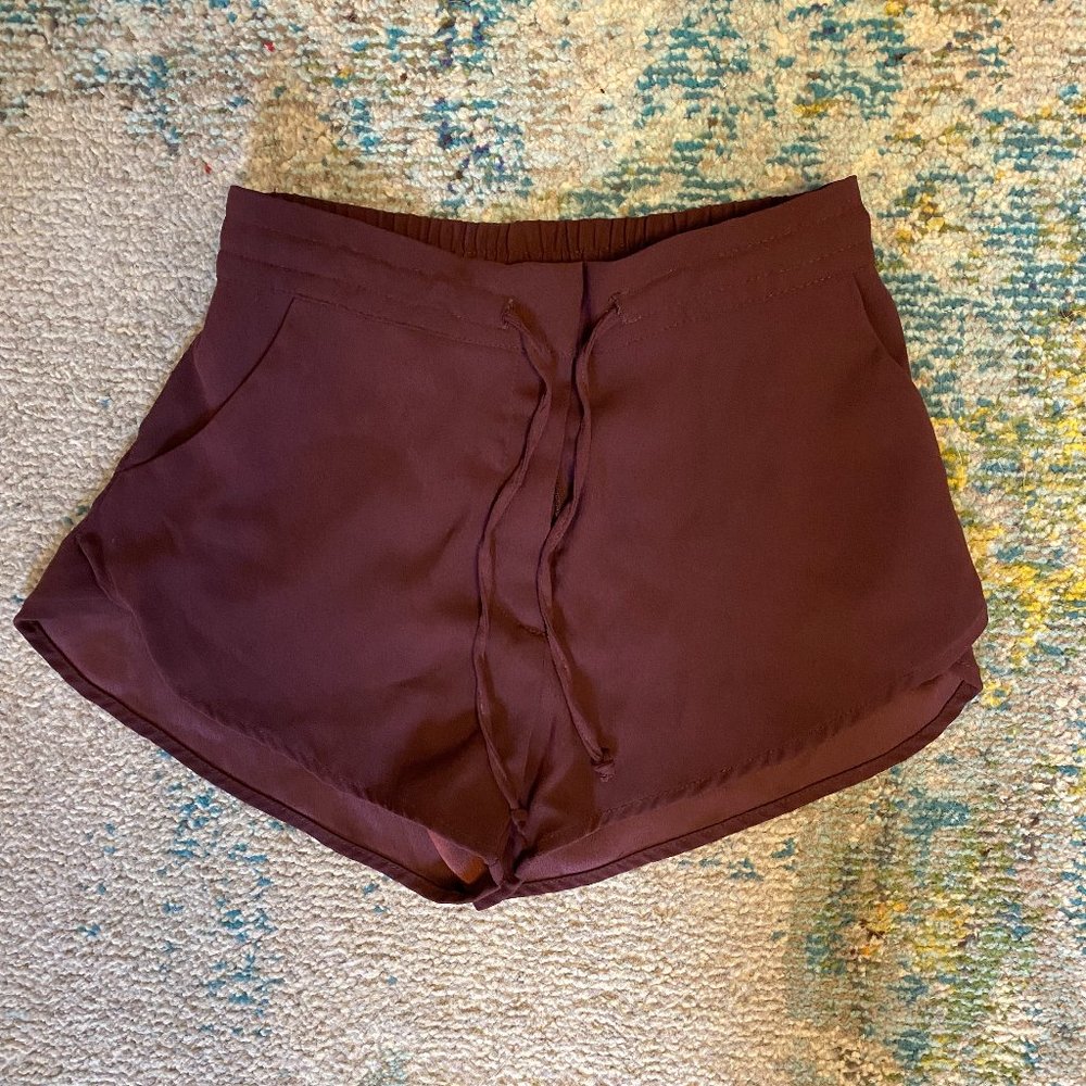 H&M Burgundy US 6 Shorts